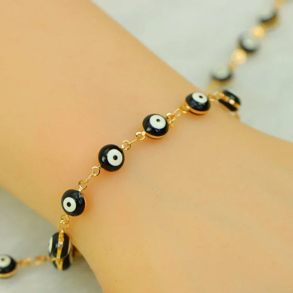 Minimalist Bracelet, Sleek & Modern Design, Women’s Fashion, YC110008-B - Picture 1 of 10